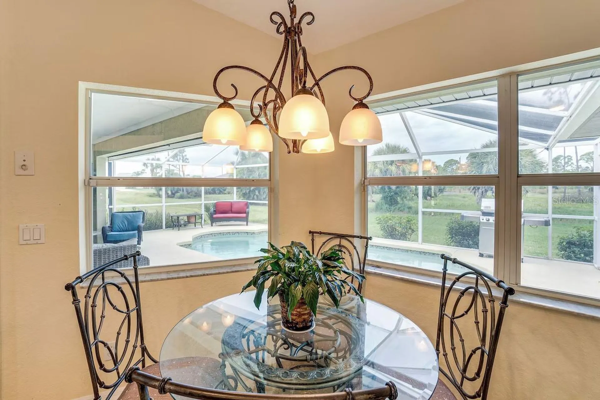 289 W Pine Valley Lane Rotonda West FL 33947