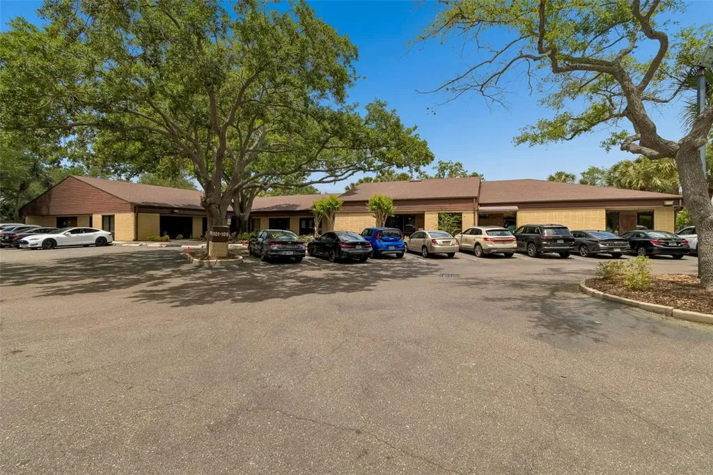 611 Druid Road E Clearwater FL 33756