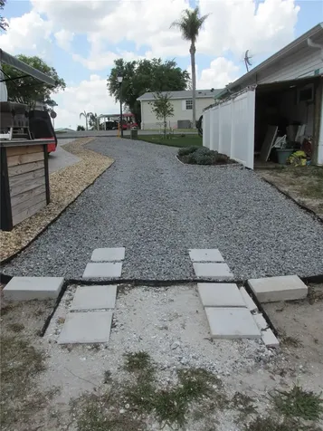 16 Saddlebag Trail S Lake Wales FL 33898