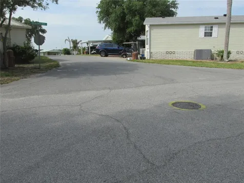 16 Saddlebag Trail S Lake Wales FL 33898