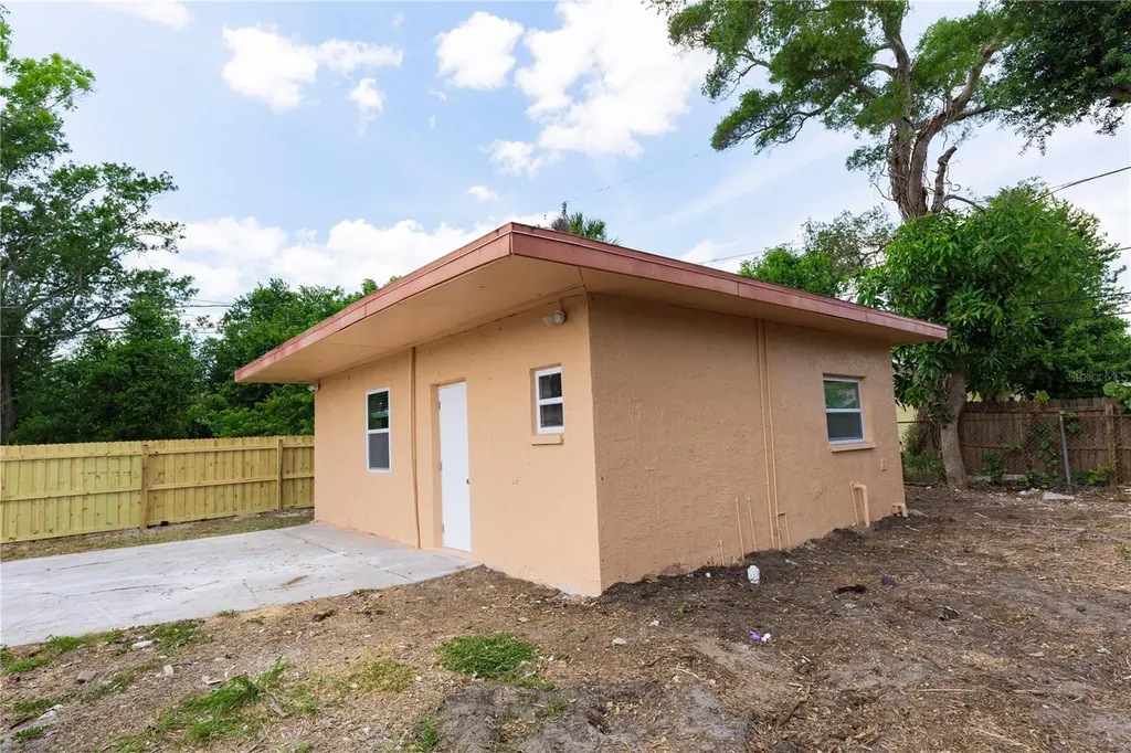 902 Marshall Street Clearwater FL 33755