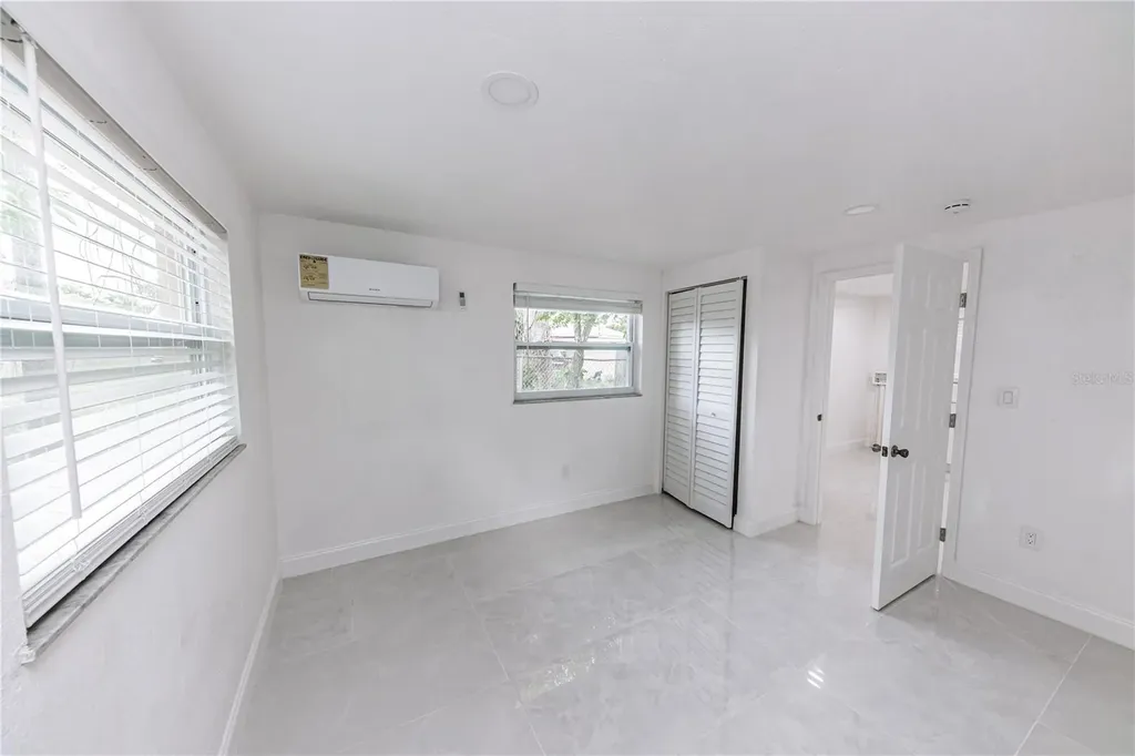 902 Marshall Street Clearwater FL 33755