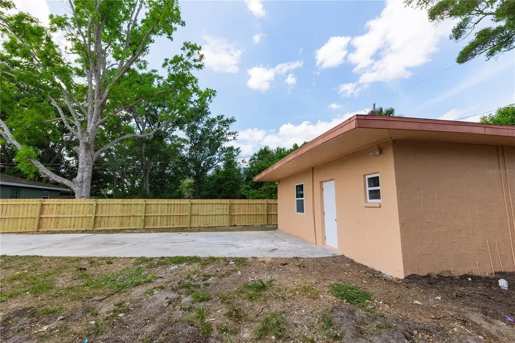 902 Marshall Street Clearwater FL 33755