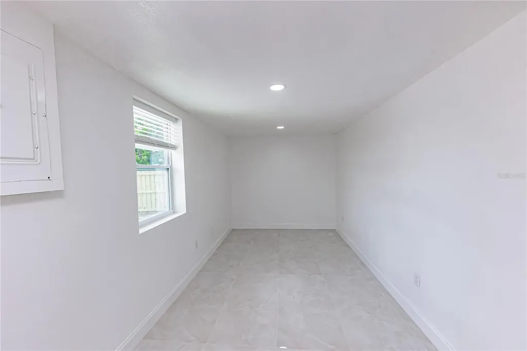 902 Marshall Street Clearwater FL 33755