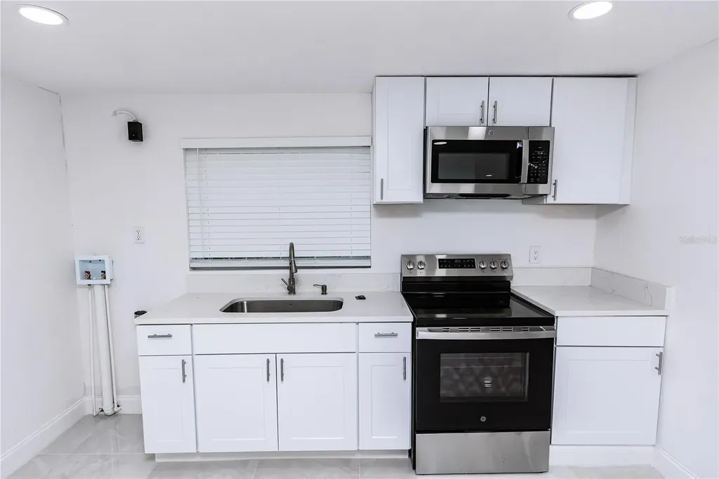 902 Marshall Street Clearwater FL 33755