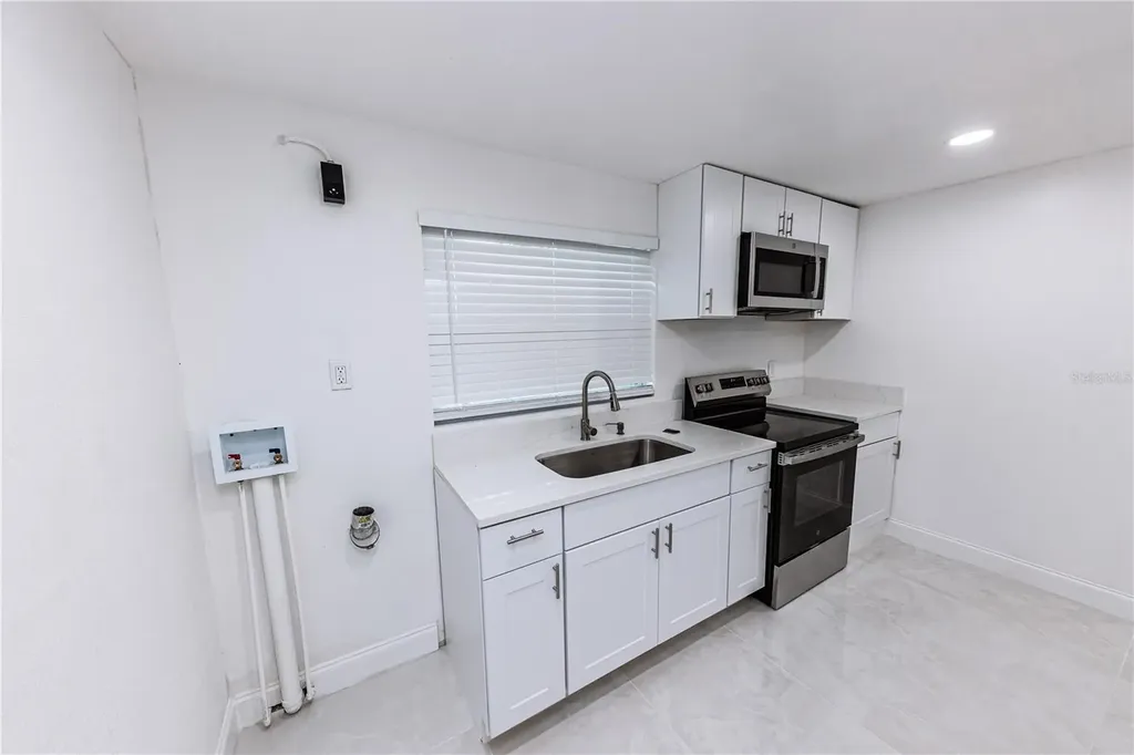 902 Marshall Street Clearwater FL 33755