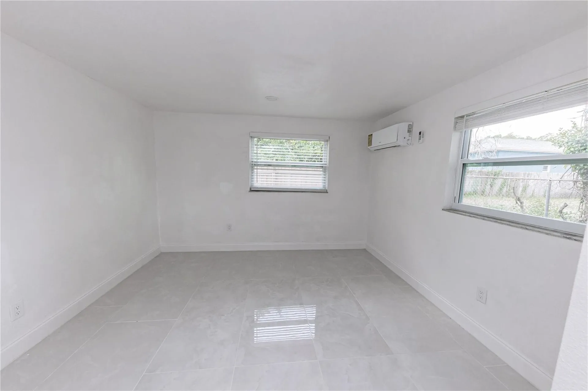 902 Marshall Street Clearwater FL 33755