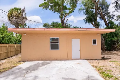 902 Marshall Street Clearwater FL 33755
