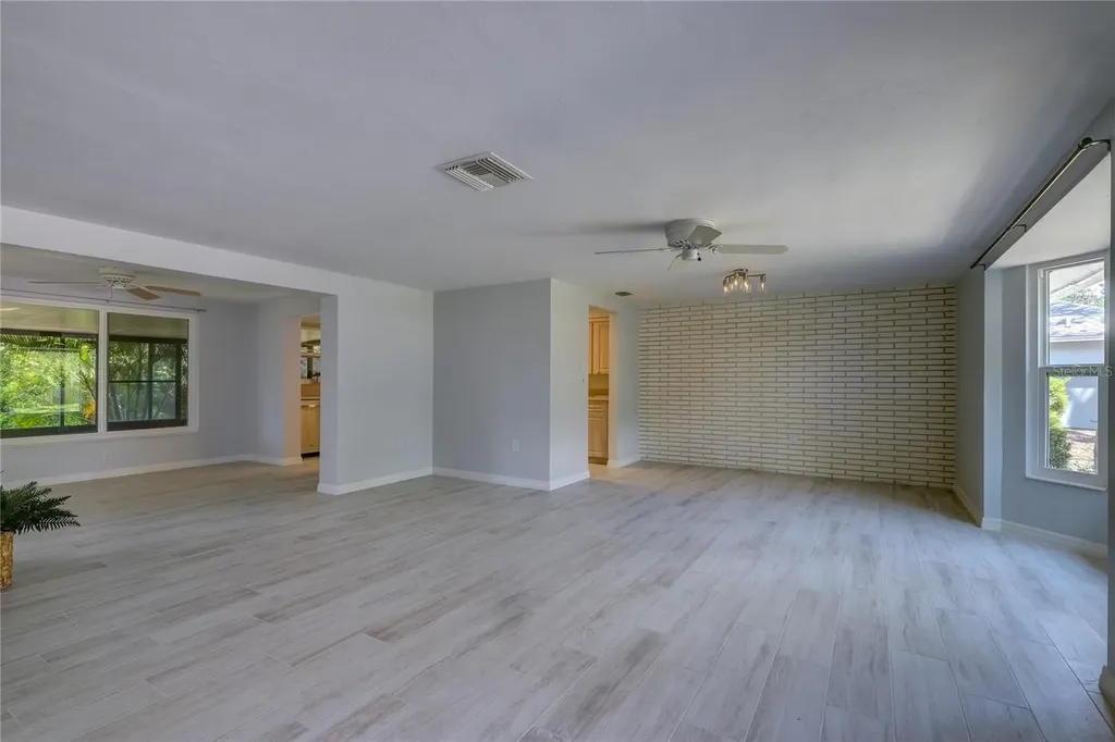 3024 Chase Circle Sarasota FL 34231