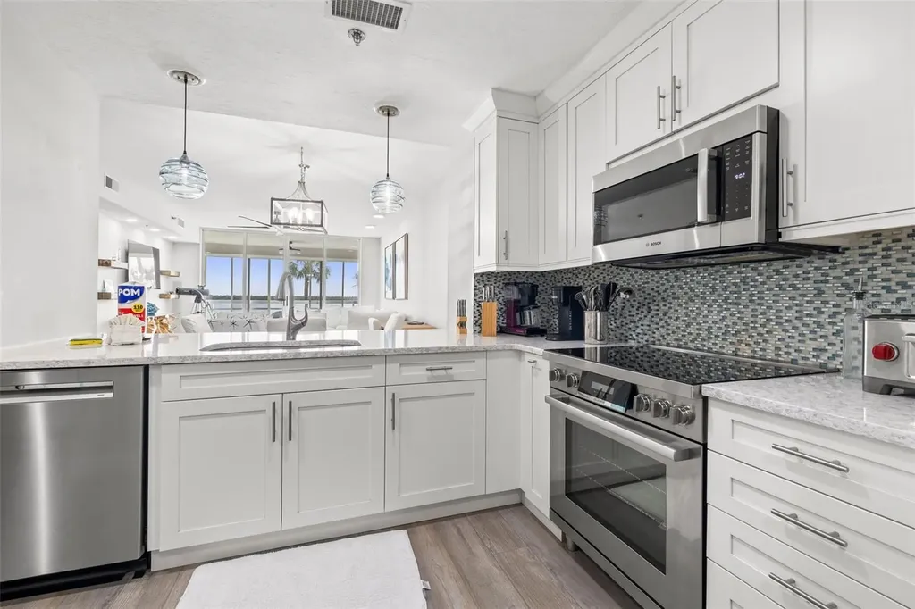 615 Dream Island Place Longboat Key FL 34228