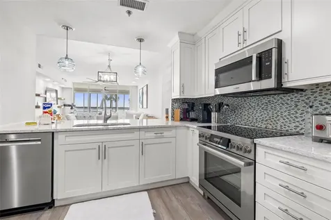 615 Dream Island Place Longboat Key FL 34228