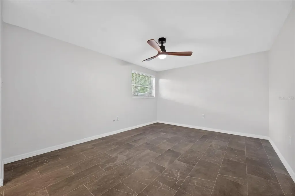 7464 Cass Circle Sarasota FL 34231