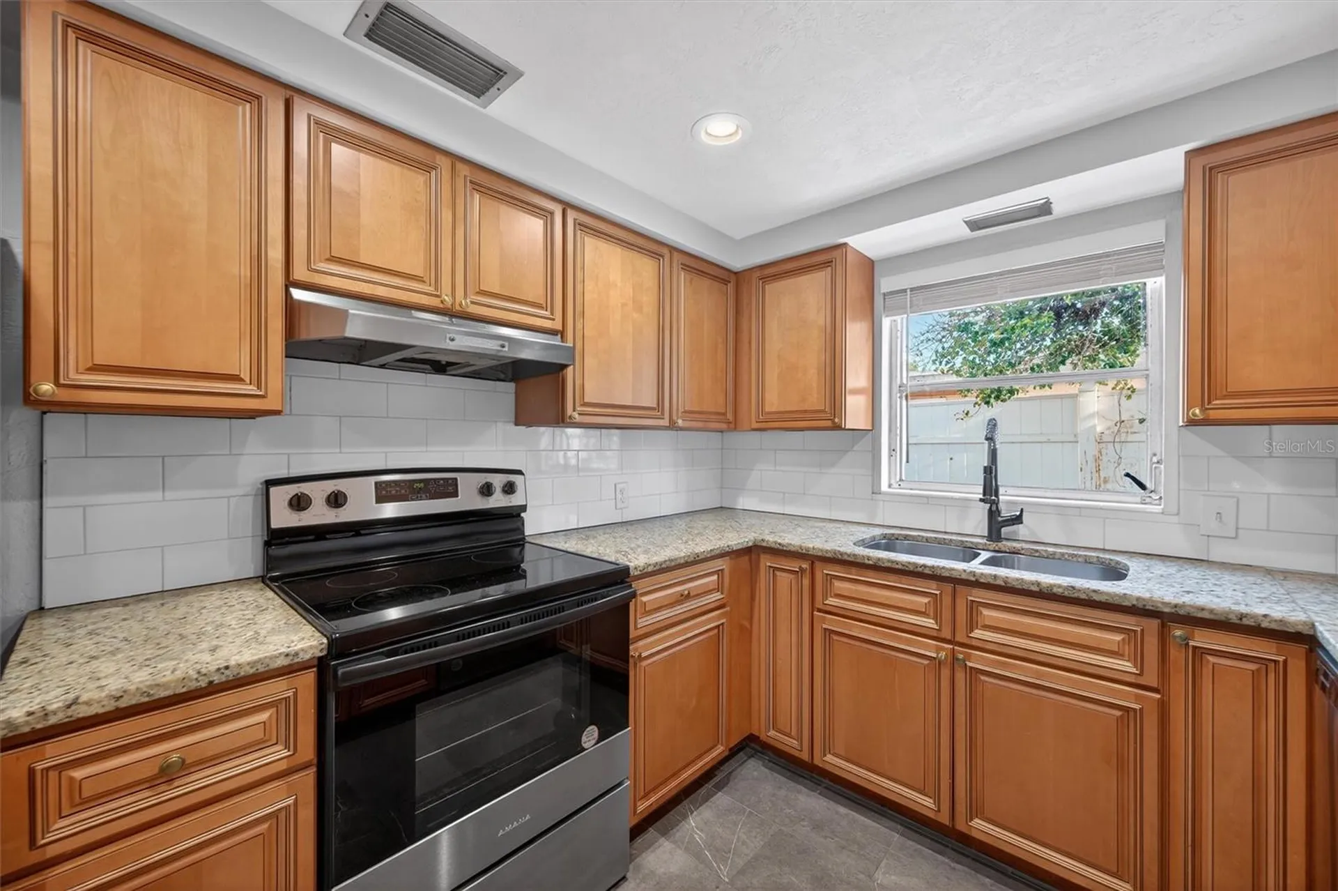 7464 Cass Circle Sarasota FL 34231