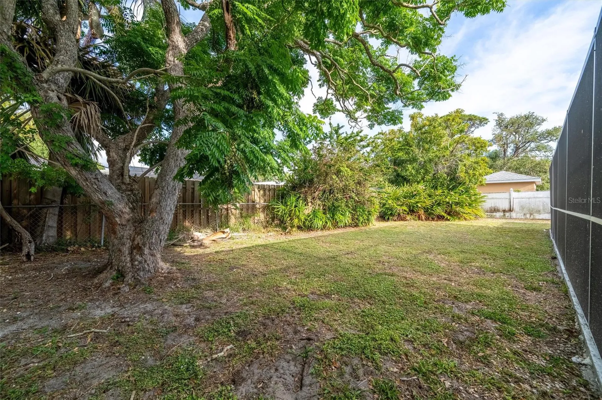 7464 Cass Circle Sarasota FL 34231