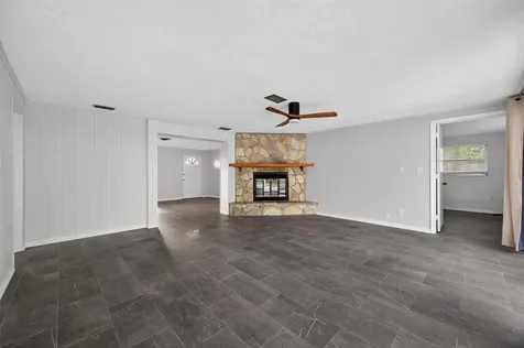 7464 Cass Circle Sarasota FL 34231