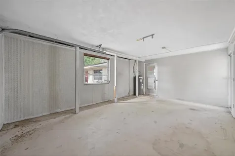 7464 Cass Circle Sarasota FL 34231