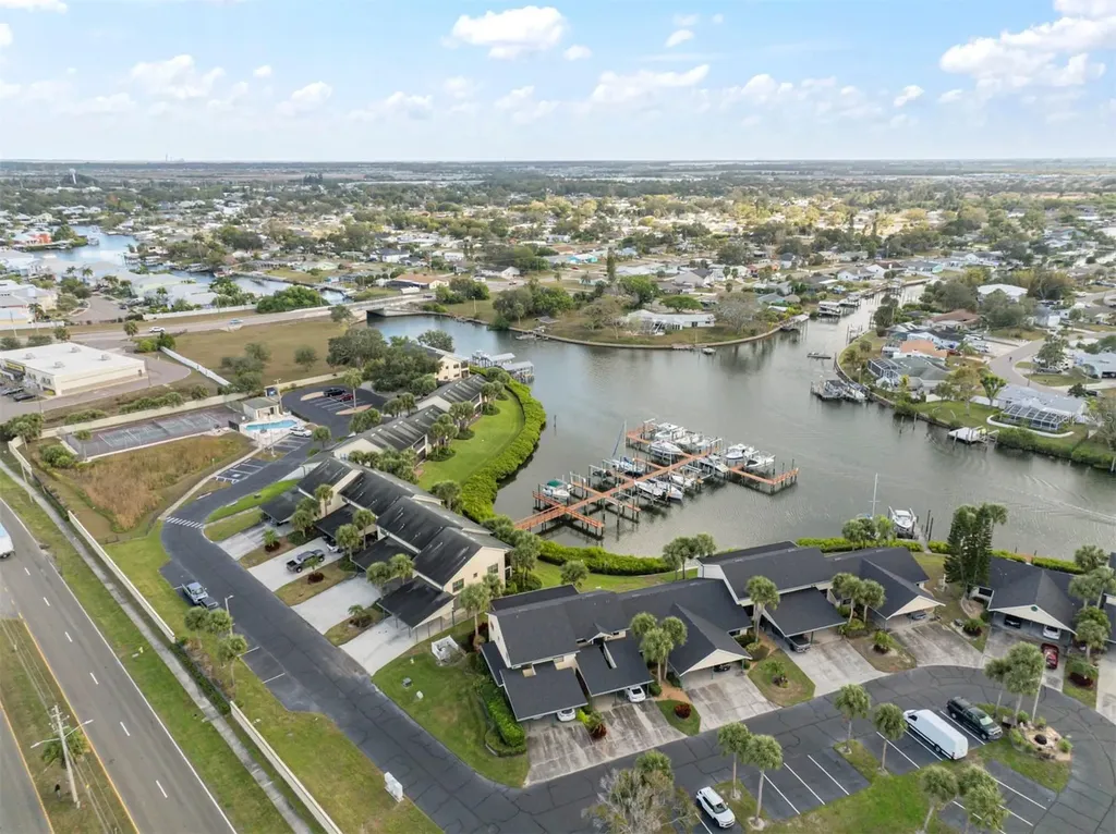 634 Yardarm Drive Apollo Beach FL 33572