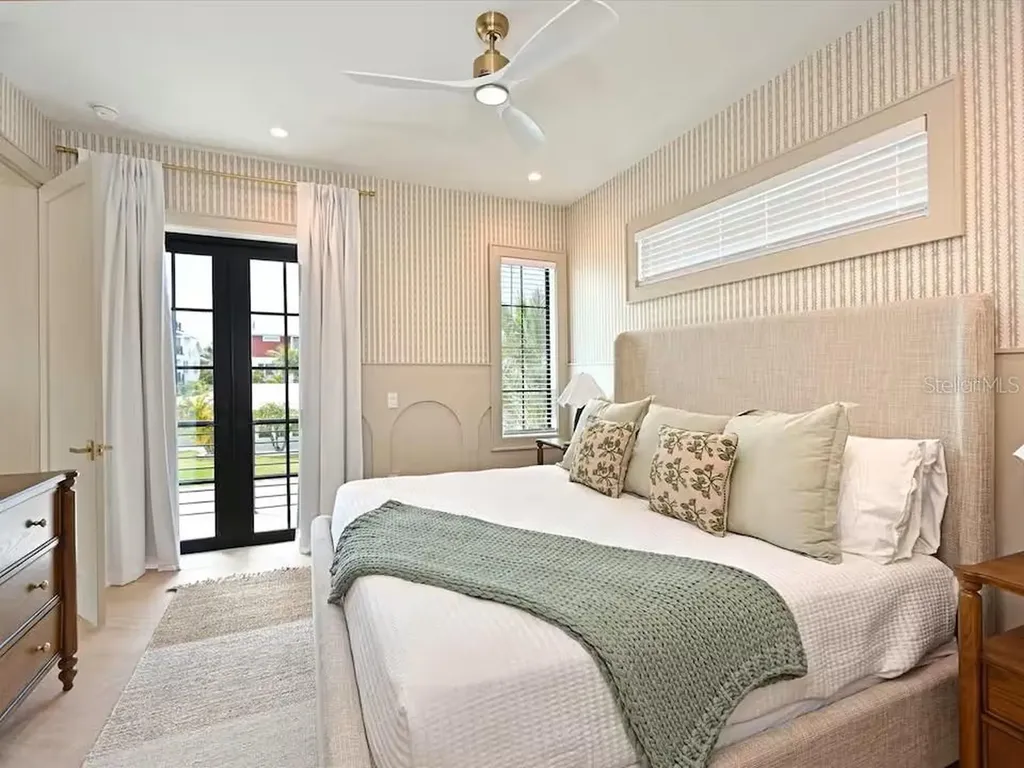 2209 Avenue B Bradenton Beach FL 34217