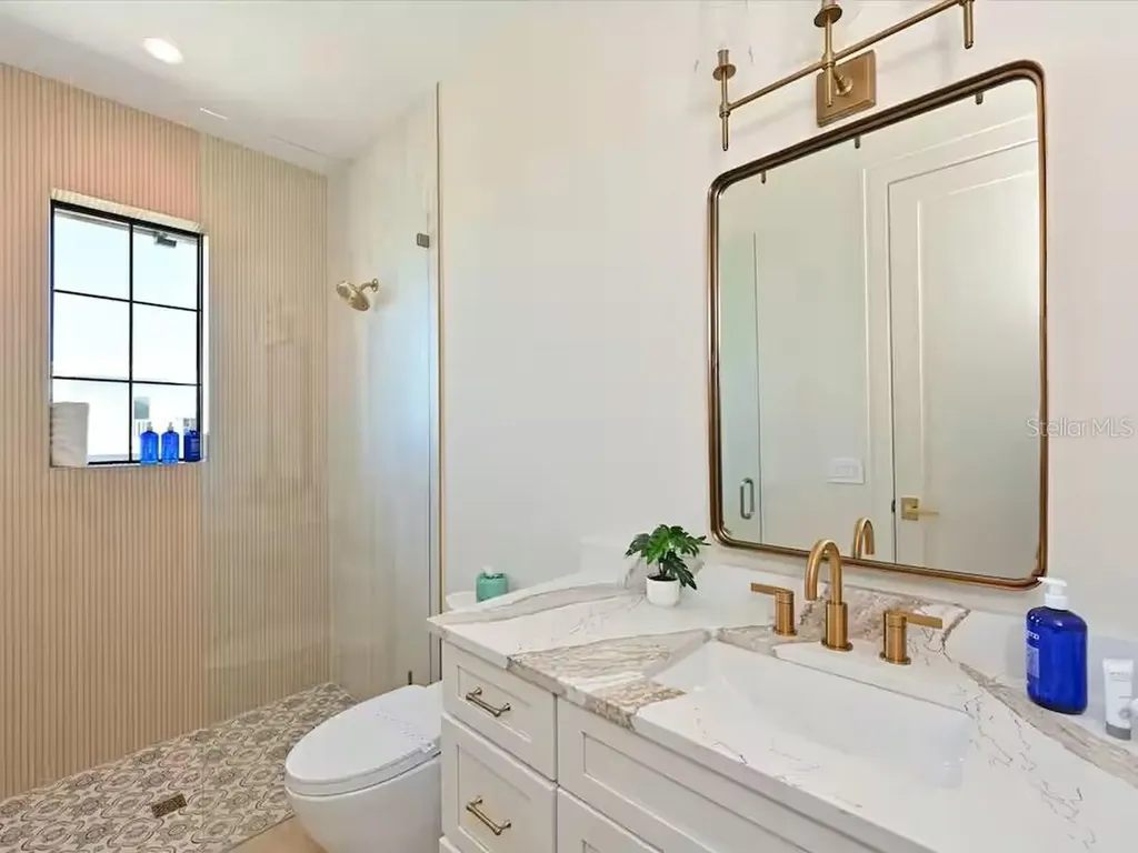 2209 Avenue B Bradenton Beach FL 34217