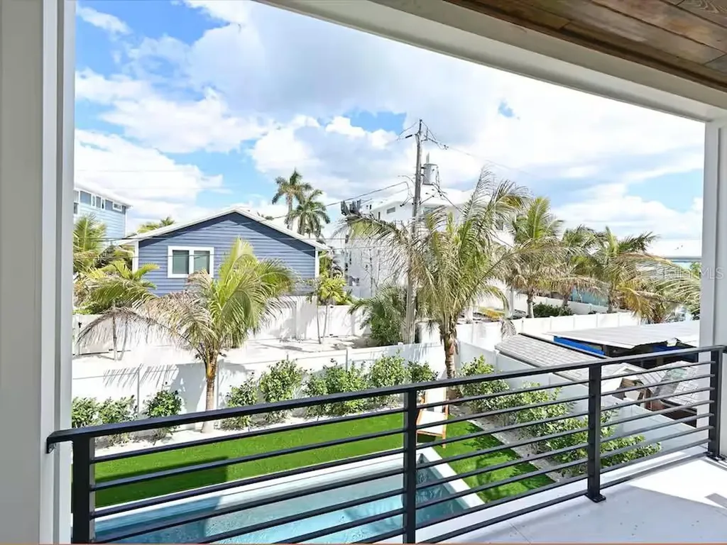 2209 Avenue B Bradenton Beach FL 34217