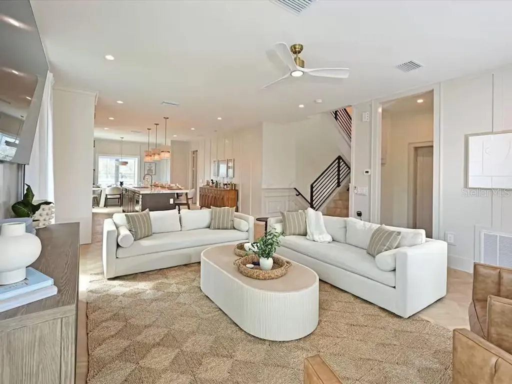 2209 Avenue B Bradenton Beach FL 34217