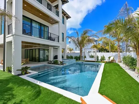 2209 Avenue B Bradenton Beach FL 34217