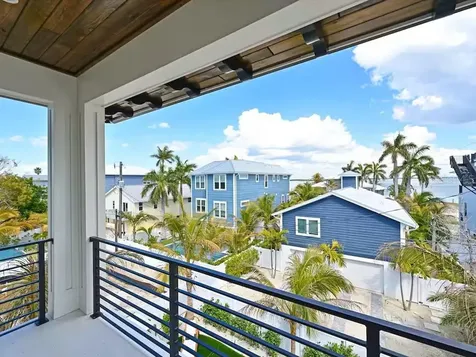 2209 Avenue B Bradenton Beach FL 34217