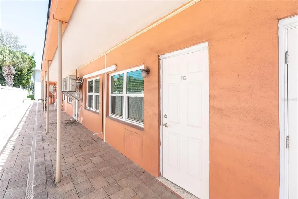 121 46th Avenue St Pete Beach FL 33706