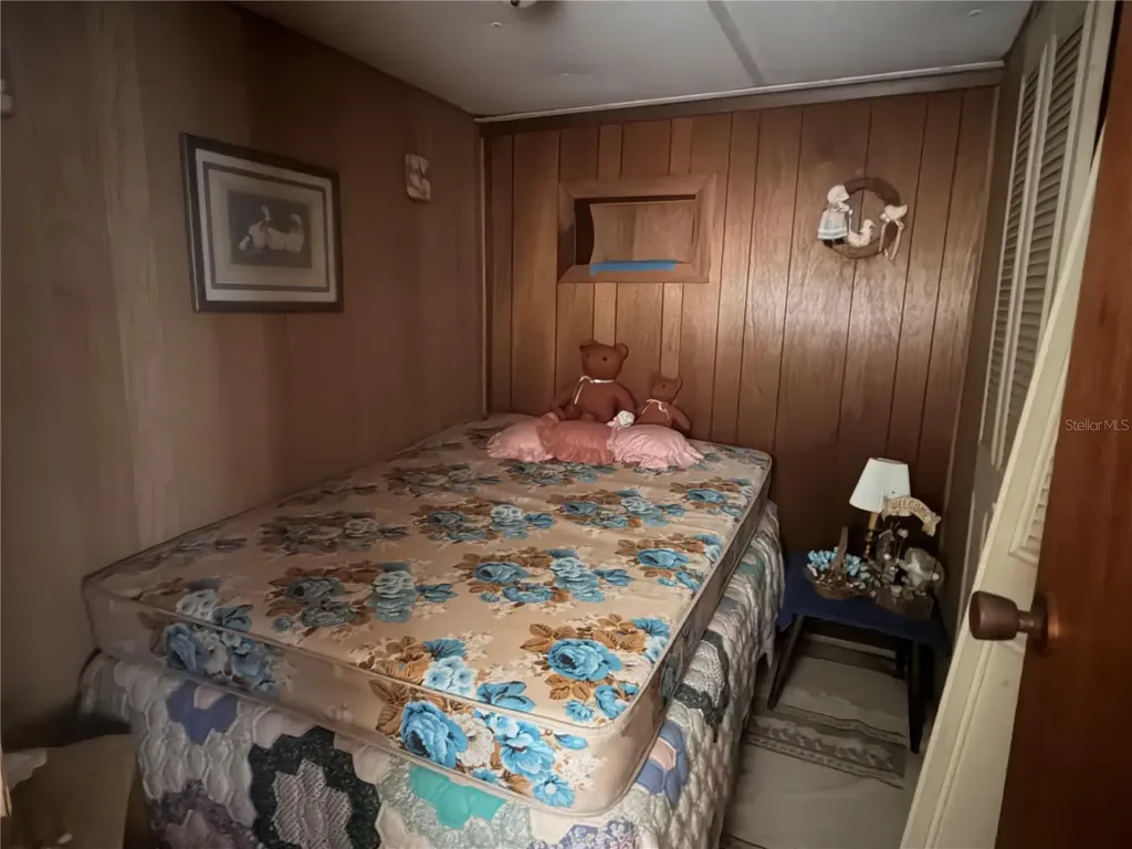 56340 Acorn Road Astor FL 32102