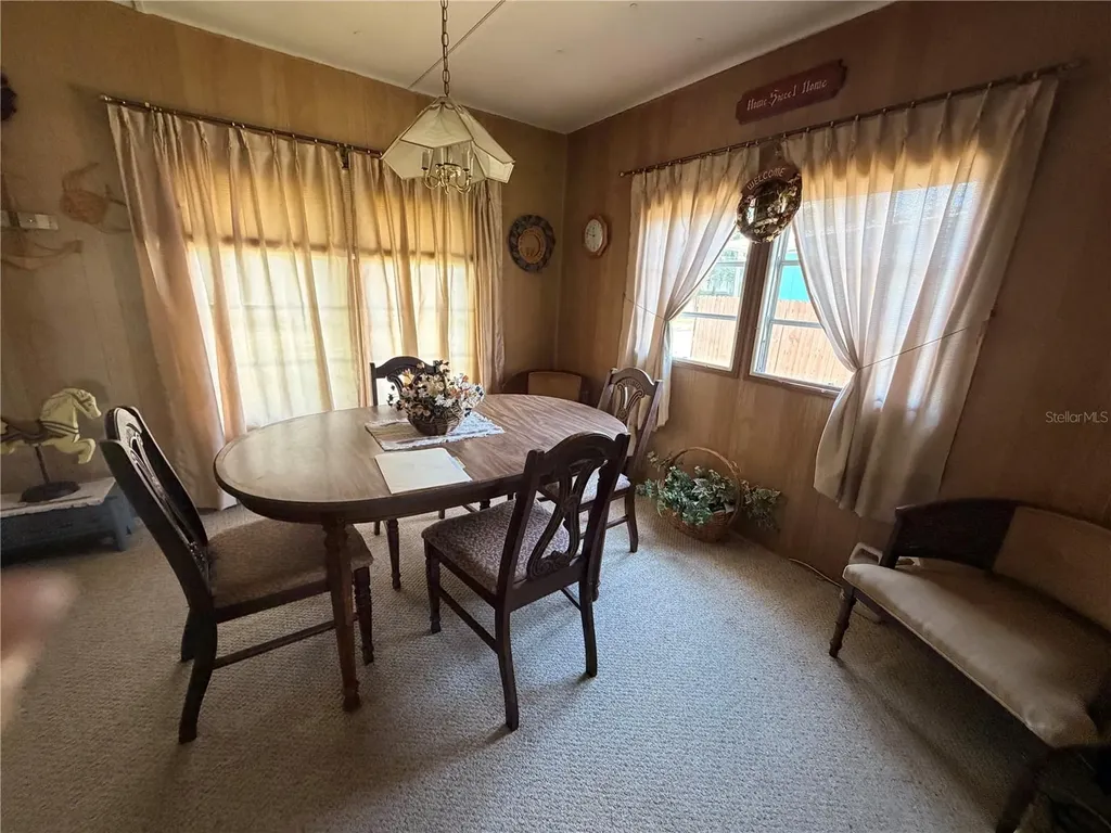 56340 Acorn Road Astor FL 32102