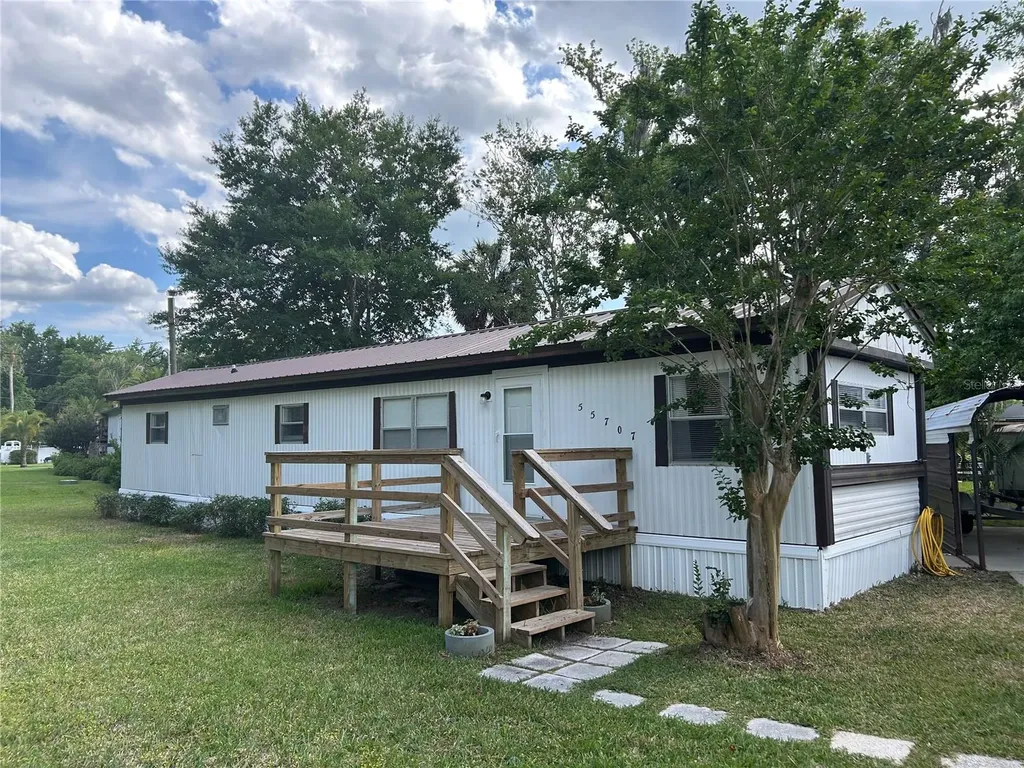 55707 Jamie Drive Astor FL 32102