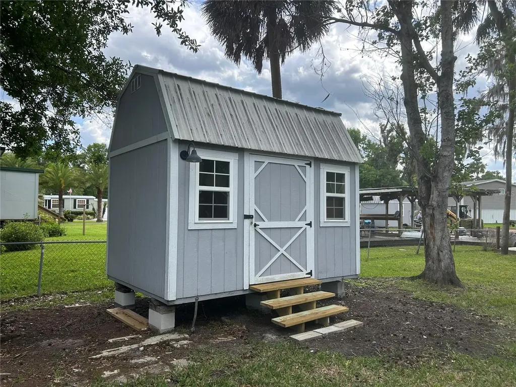 55707 Jamie Drive Astor FL 32102
