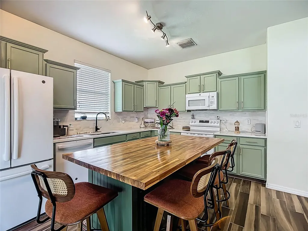 4458 Creekside Drive Mulberry FL 33860