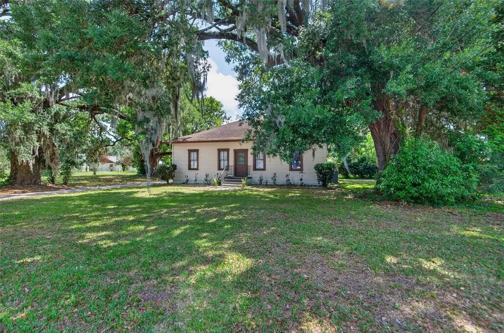 200 N Orange Avenue Fort Meade FL 33841