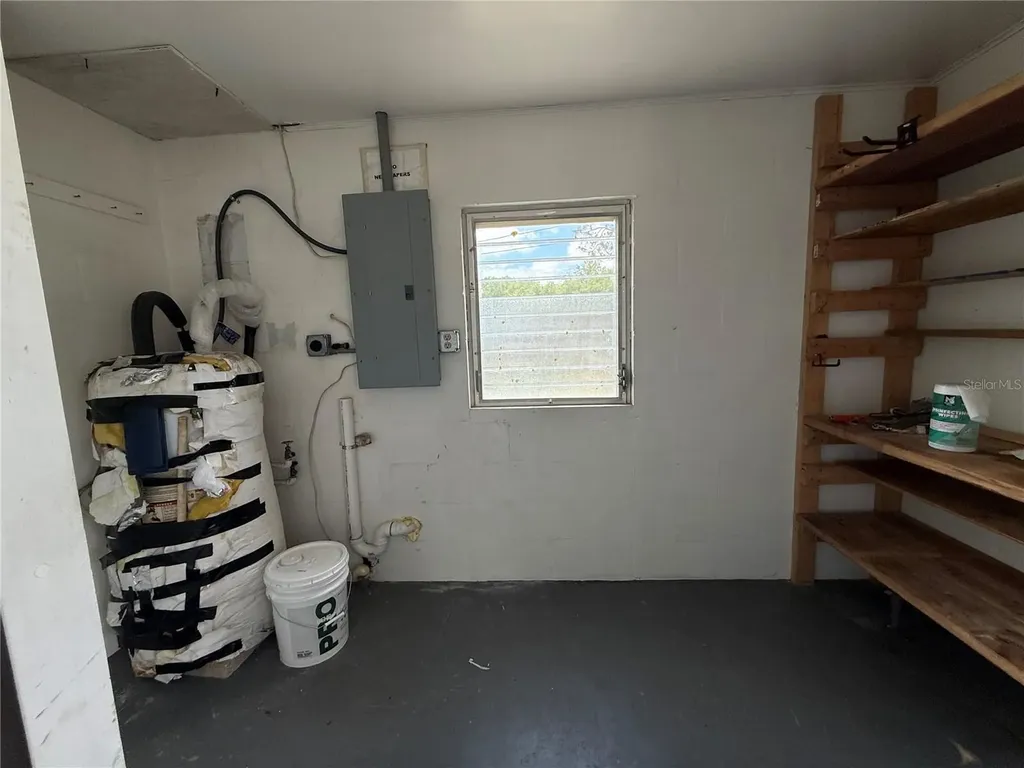 6035 10th Street Zephyrhills FL 33542