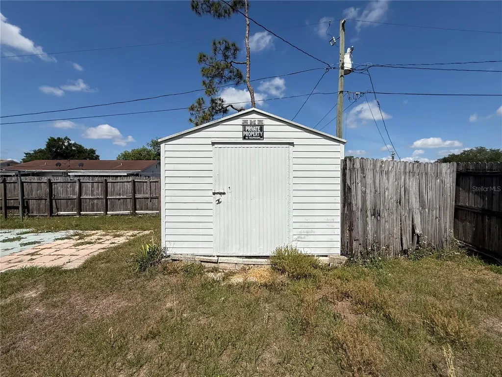 6035 10th Street Zephyrhills FL 33542