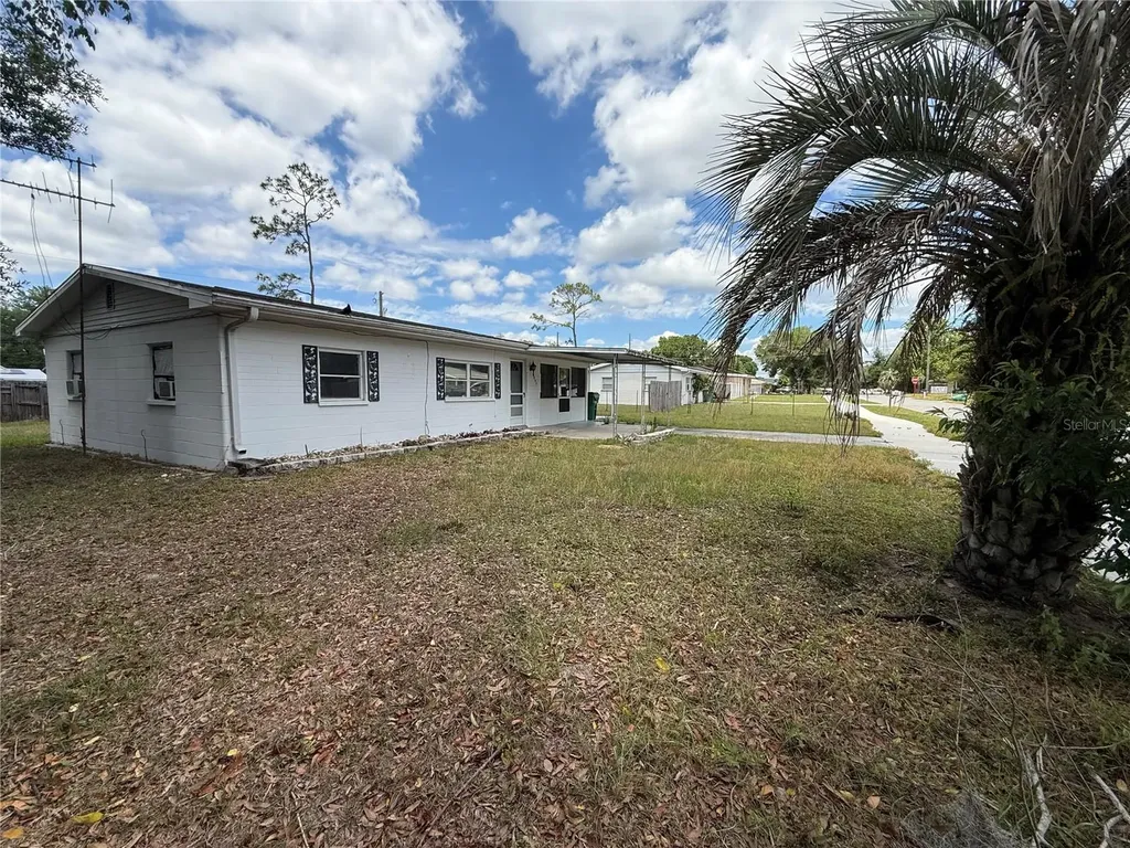 6035 10th Street Zephyrhills FL 33542