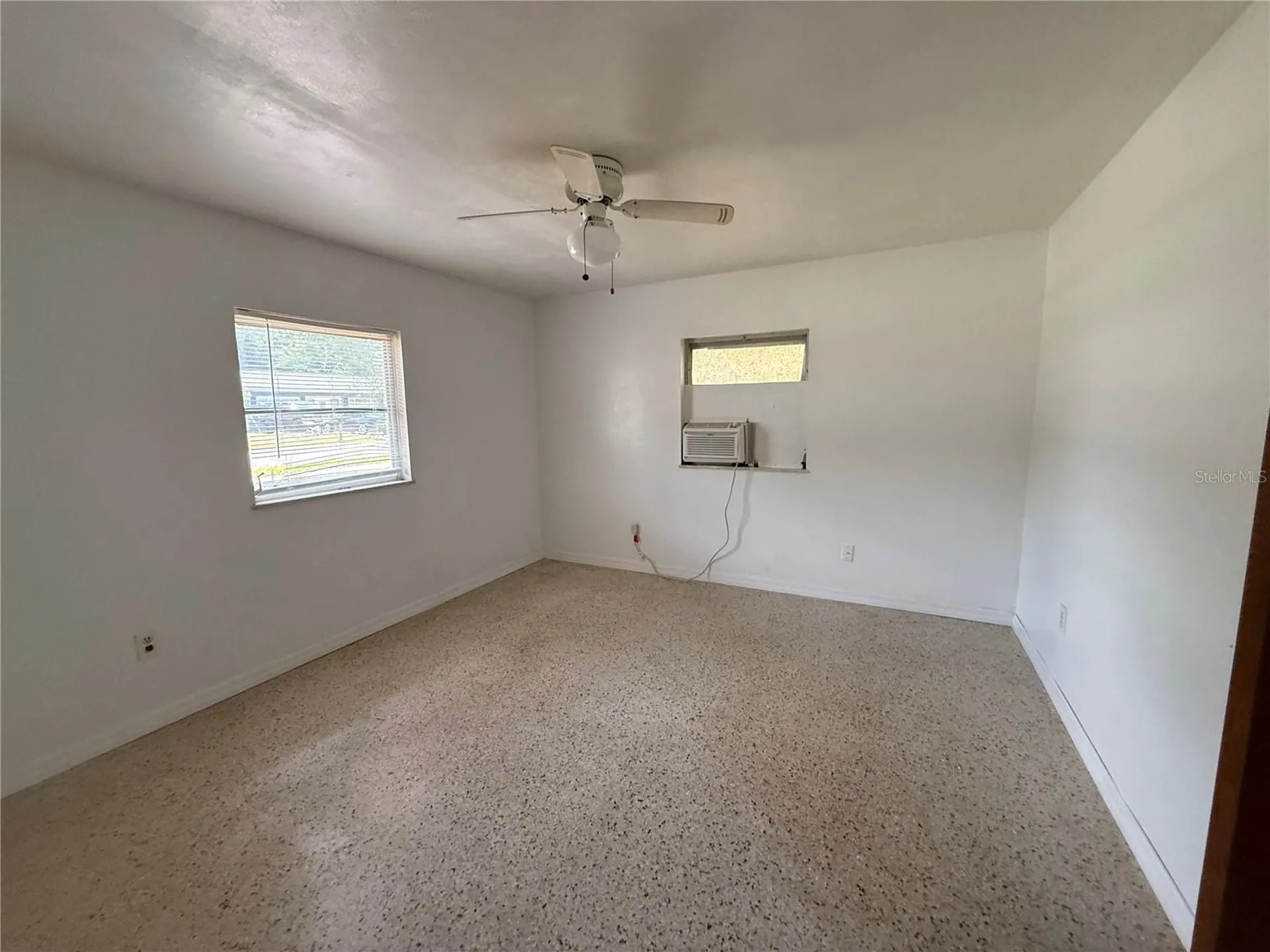 6035 10th Street Zephyrhills FL 33542