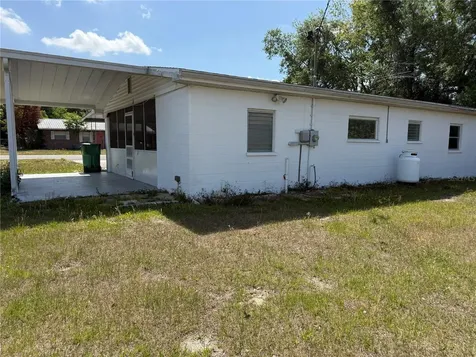 6035 10th Street Zephyrhills FL 33542