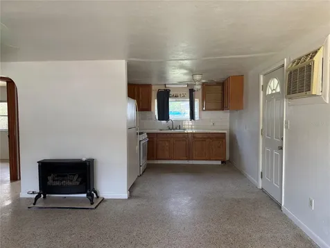 6035 10th Street Zephyrhills FL 33542