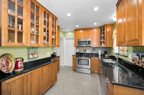14806 Wildwood Drive Largo FL 33774