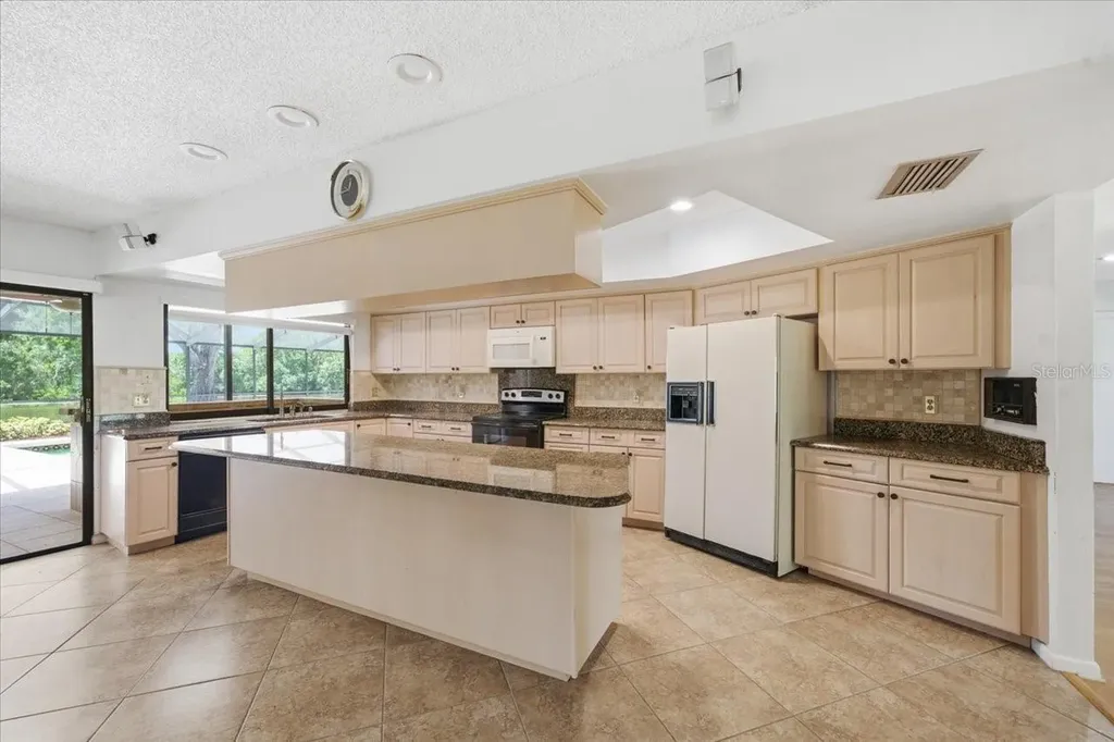 4326 Middle Lake Drive Tampa FL 33624