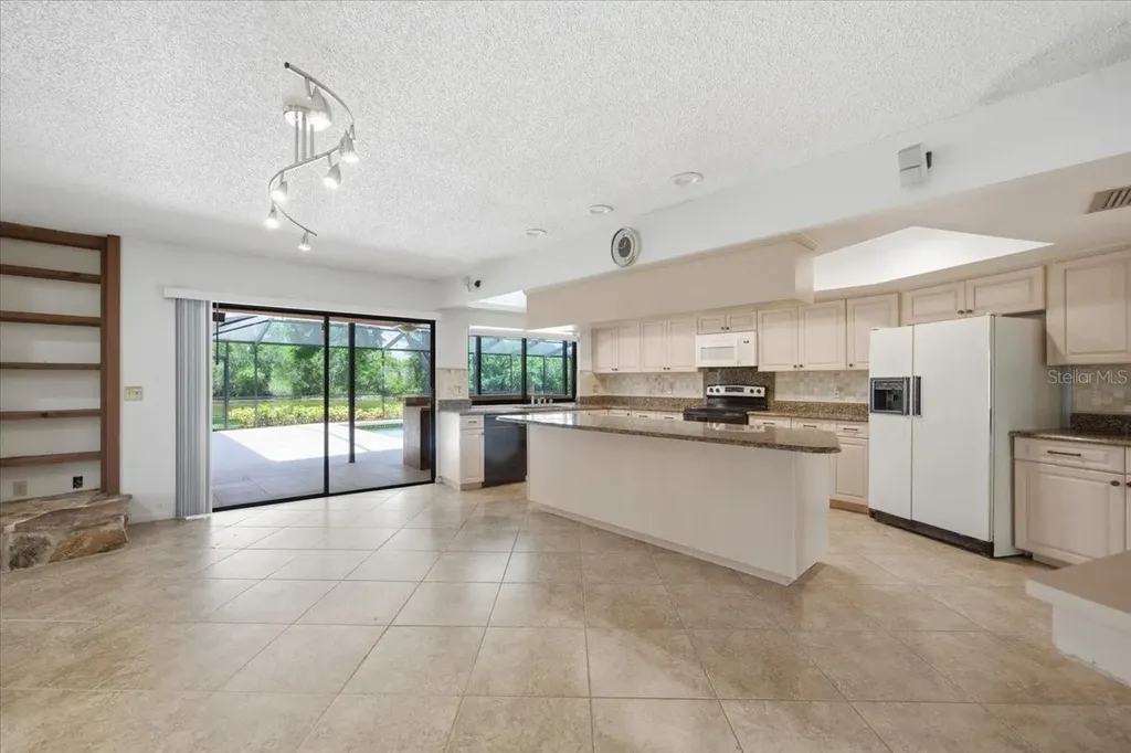4326 Middle Lake Drive Tampa FL 33624