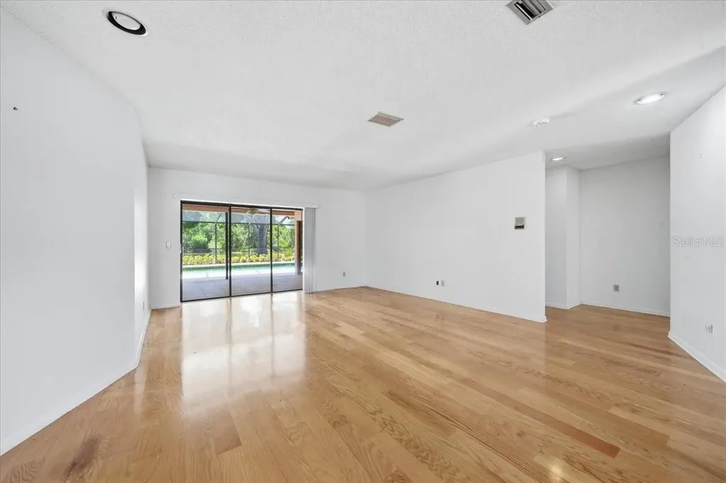 4326 Middle Lake Drive Tampa FL 33624