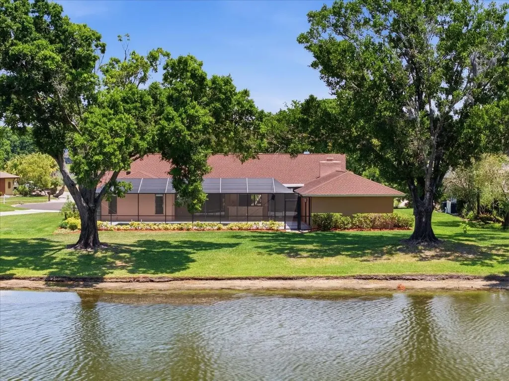 4326 Middle Lake Drive Tampa FL 33624