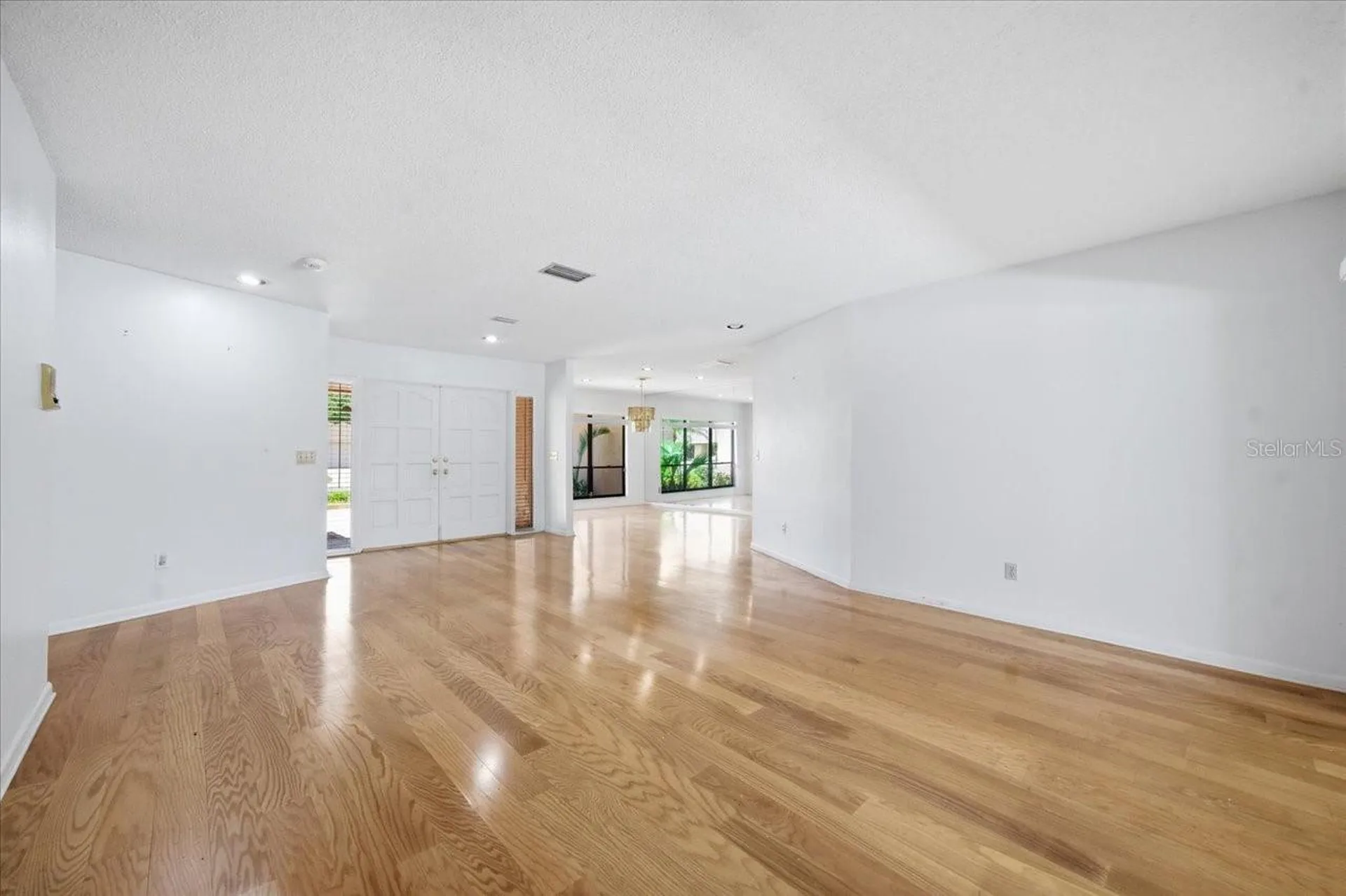 4326 Middle Lake Drive Tampa FL 33624