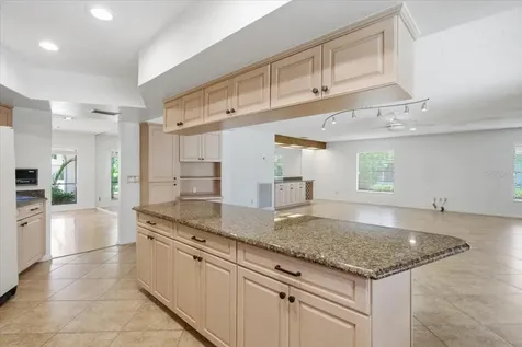 4326 Middle Lake Drive Tampa FL 33624