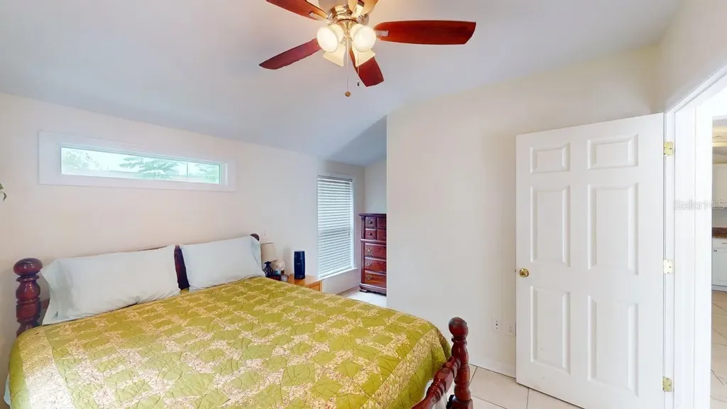 2912 Hawthorne Street Sarasota FL 34239