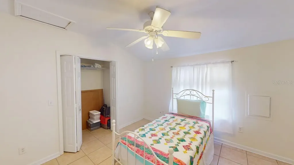 2912 Hawthorne Street Sarasota FL 34239