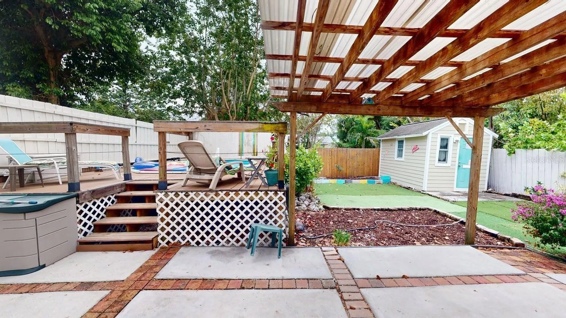 2912 Hawthorne Street Sarasota FL 34239